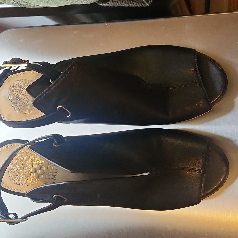 Vince Camuto 7.5 black leather heels
